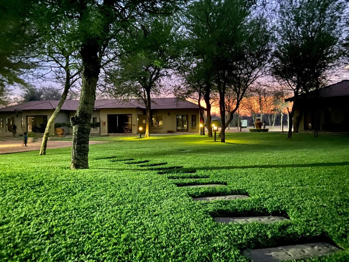 Rip Van Winkel Guest House Lephalale Exterior photo