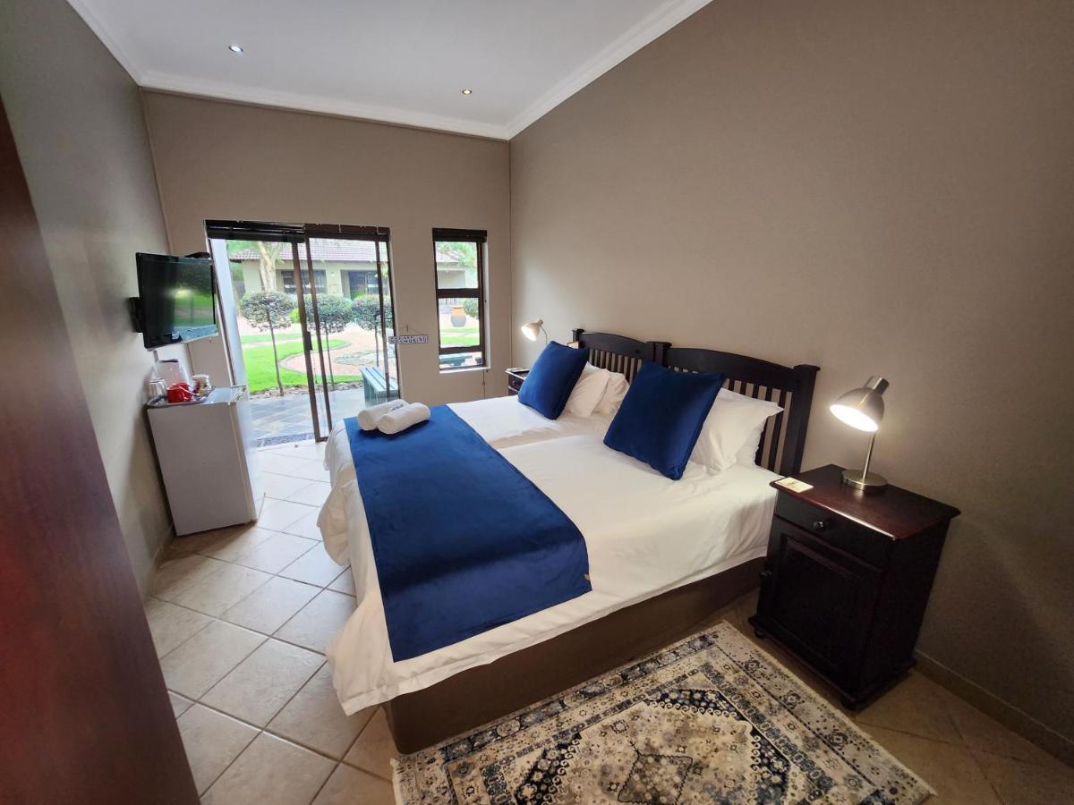 Rip Van Winkel Guest House Lephalale Exterior photo