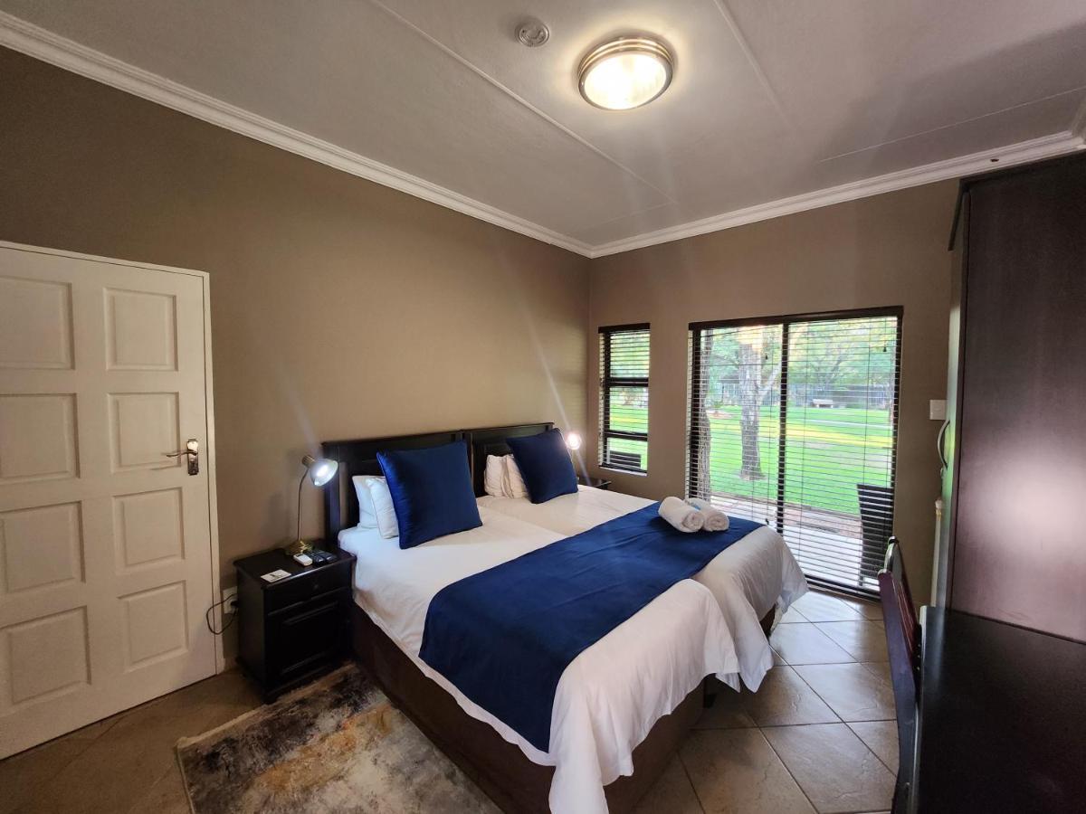 Rip Van Winkel Guest House Lephalale Exterior photo